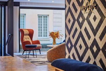 ホテル Mercure Versailles Chateau