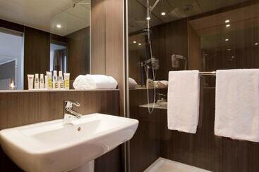 ホテル Mercure Versailles Chateau