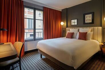 ホテル Mercure Versailles Chateau