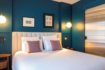 ホテル Mercure Versailles Chateau