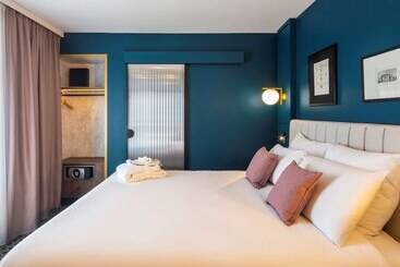ホテル Mercure Versailles Chateau