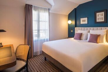 ホテル Mercure Versailles Chateau