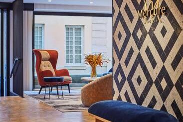 ホテル Mercure Versailles Chateau