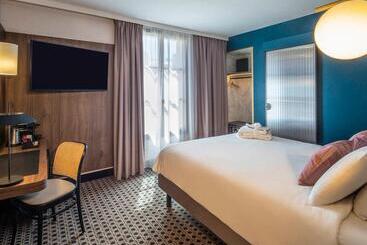 ホテル Mercure Versailles Chateau