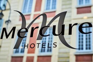 ホテル Mercure Versailles Chateau