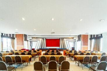 هتل Mountain Beach Resort