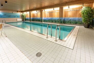 هتل Scandic Tampere Koskipuisto
