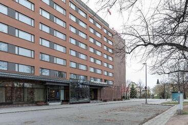 هتل Scandic Tampere Koskipuisto
