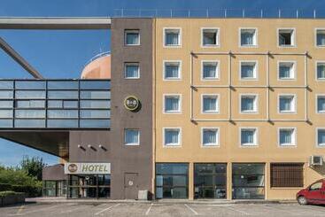 اقامتگاه B&b Hotel Grenoble Centre Verlaine