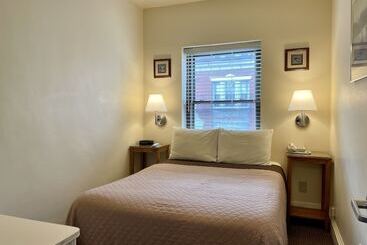 Bed and Breakfast Oasis Guest House