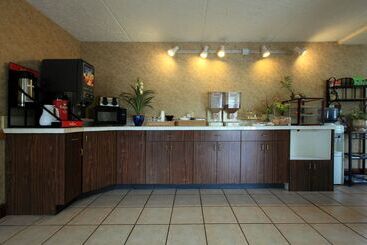 酒店 Americas Best Value Inn North Capital