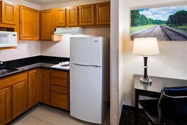 هتل Best Western Airport Inn