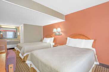هتل Days Inn By Wyndham Elko