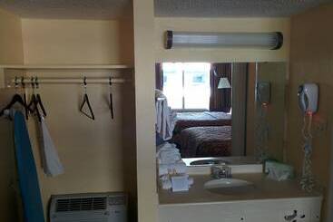 هتل Days Inn By Wyndham Myrtle Beachbeach Front