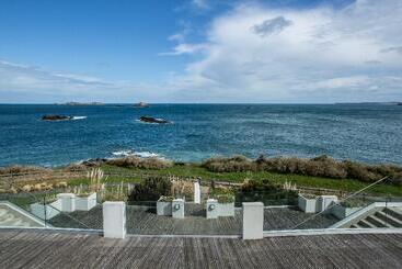هتل Emeria Dinard Thalasso Spa