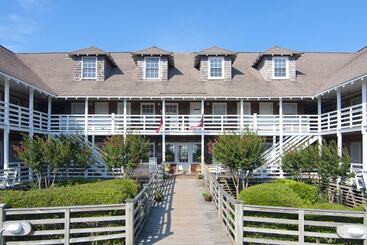 هتل The First Colony Inn
