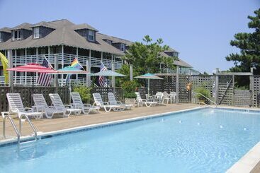هتل The First Colony Inn