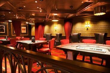 هتل Golden Gate Casino