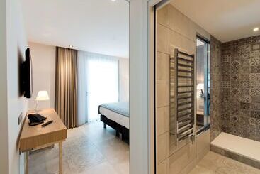Golden Tulip Sophia Antipolis   Hotel & Spa