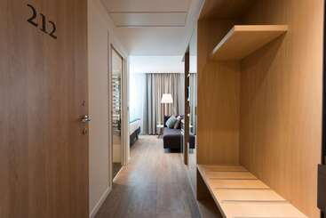 Golden Tulip Sophia Antipolis   Hotel & Spa