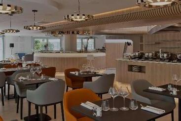 Golden Tulip Sophia Antipolis   Hotel & Spa