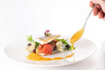 Golden Tulip Sophia Antipolis   Hotel & Spa