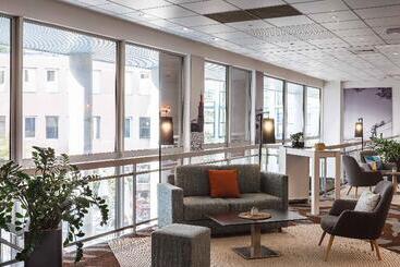 هتل Holiday Inn Toulon City Centre, An Ihg