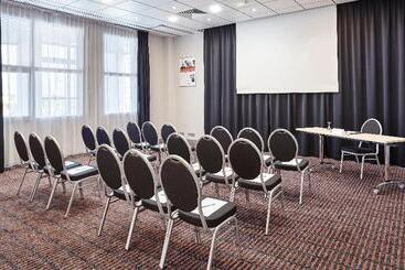 هتل Holiday Inn Toulon City Centre, An Ihg