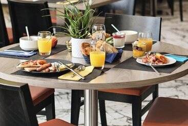 هتل Holiday Inn Toulon City Centre, An Ihg