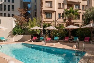 هتل Holiday Inn Toulon City Centre, An Ihg