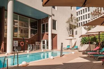 هتل Holiday Inn Toulon City Centre, An Ihg