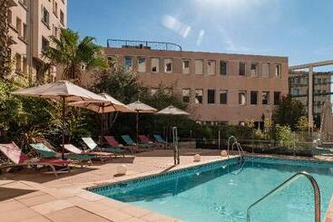 هتل Holiday Inn Toulon City Centre, An Ihg