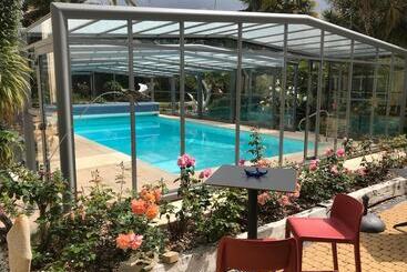 هتل Hôtel Aigue Marine
