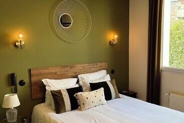 هتل Hôtel Rive Sud