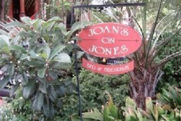 هتل Joan's on Jones Bed & Breakfast