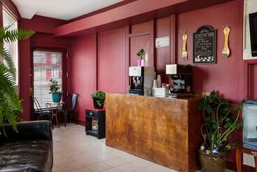 هتل Knights Inn Fayetteville   Fort Bragg