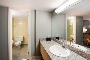 هتل Knights Inn Fayetteville   Fort Bragg
