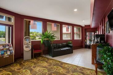 هتل Knights Inn Fayetteville   Fort Bragg