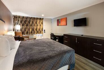 هتل Knights Inn Fayetteville   Fort Bragg