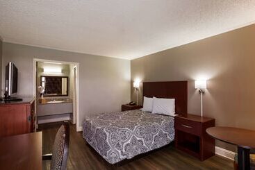 هتل Knights Inn Fayetteville   Fort Bragg