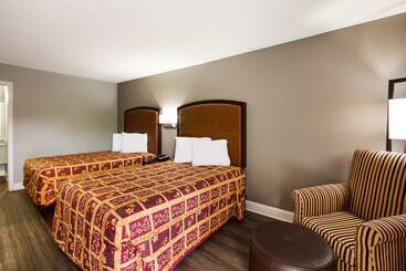 هتل Knights Inn Fayetteville   Fort Bragg