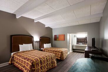 هتل Knights Inn Fayetteville   Fort Bragg
