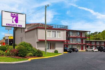 هتل Knights Inn Fayetteville   Fort Bragg