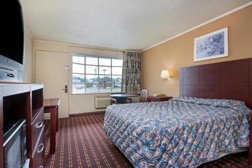 هتل Knights Inn Fayetteville   Fort Bragg