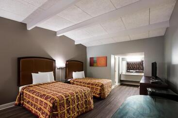 هتل Knights Inn Fayetteville   Fort Bragg