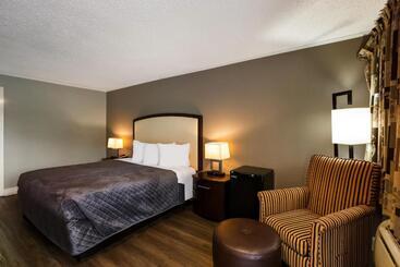 هتل Knights Inn Fayetteville   Fort Bragg
