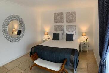 هتل Mas Angelussi   Le Clos Du Soleil