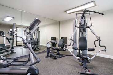 هتل Quality Inn Greenville Near University
