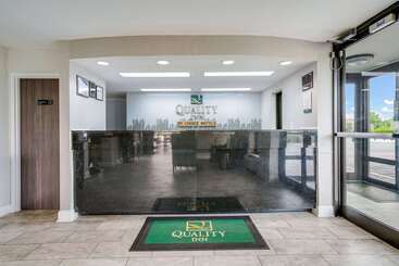 هتل Quality Inn Greenville Near University