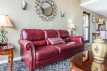 هتل Quality Inn Greenville Near University
